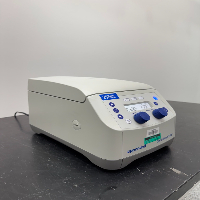 Eppendorf 5425 Centrifuge image 0